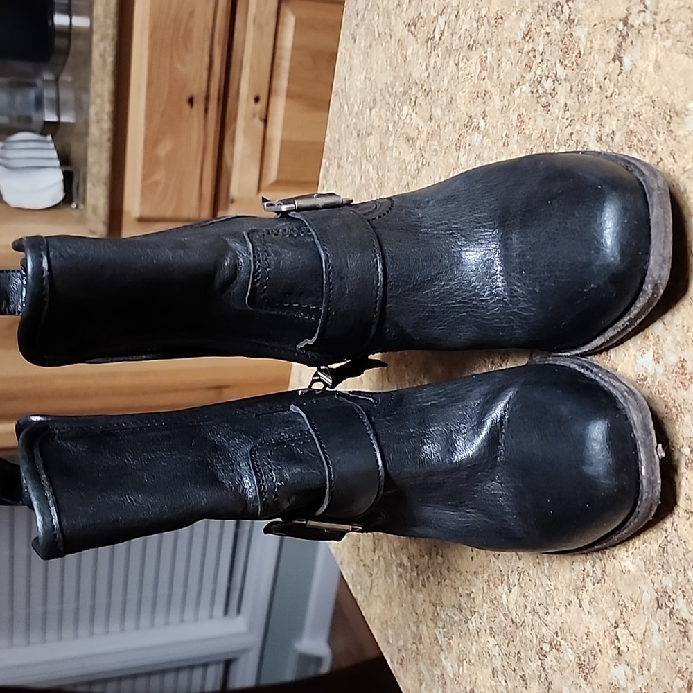 Trask black leather booties size 6.5